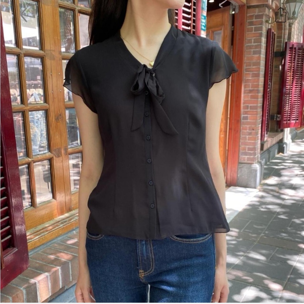 Brandy melville black Lia top